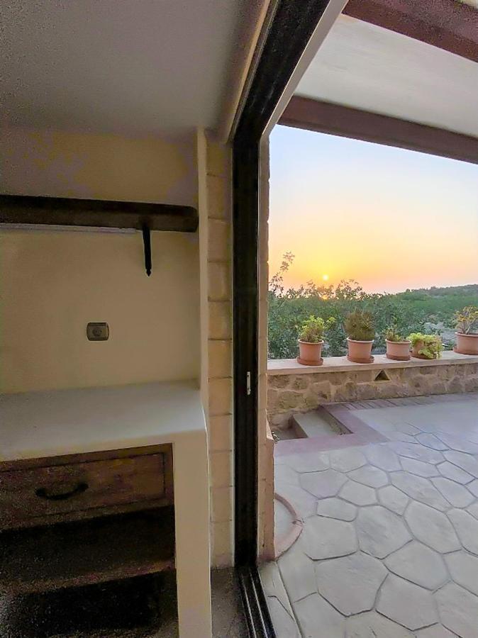 Pistachio Guesthouse, Παραδοσιακός Ξενώνας Vathi  Bagian luar foto