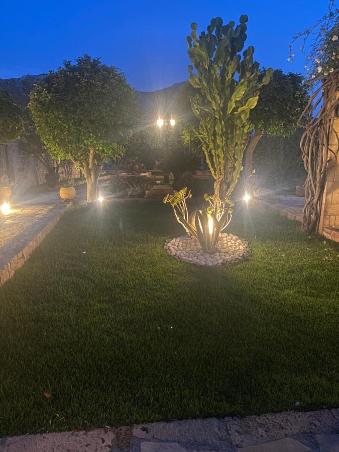 Pistachio Guesthouse, Παραδοσιακός Ξενώνας Vathi  Bagian luar foto